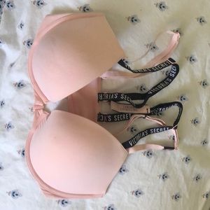 New/with tag it’s a 32DD